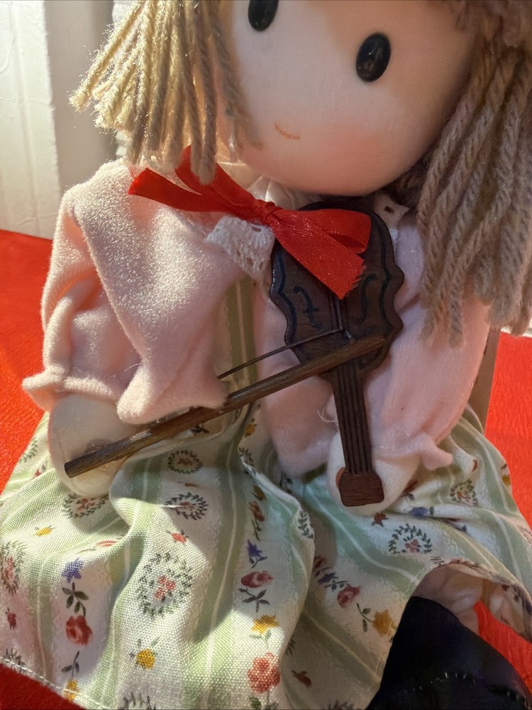 Dolmax Musical Dolls Vintage