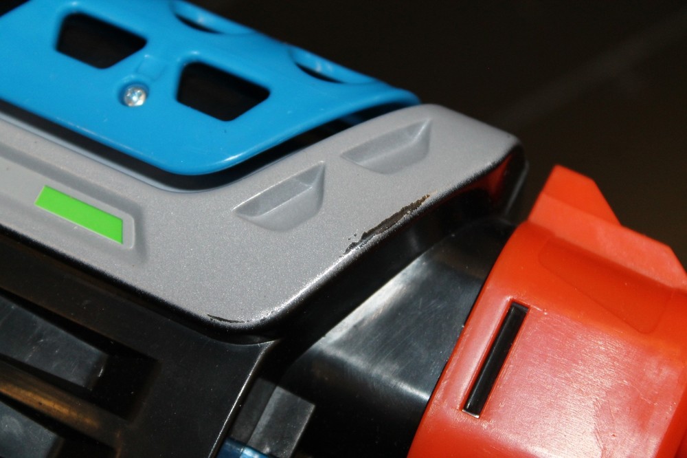 Xploderz Gun Invader X3 With Target Item No #46025