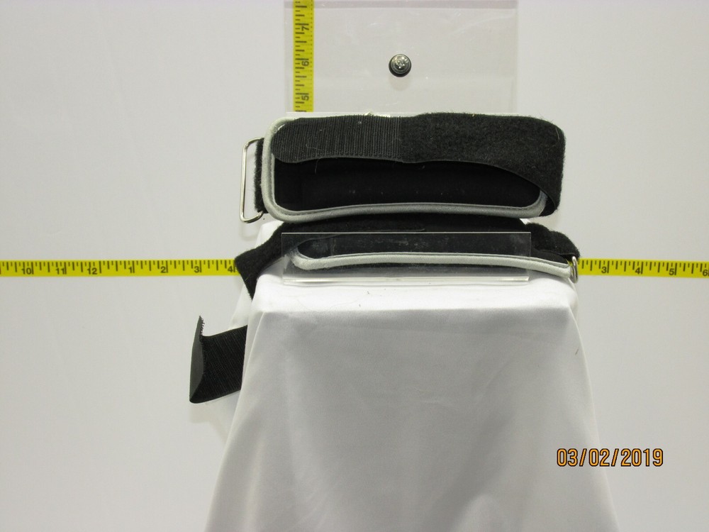 Generic Ankle Weights 2 X 1 Pound to Maximize Workouts.