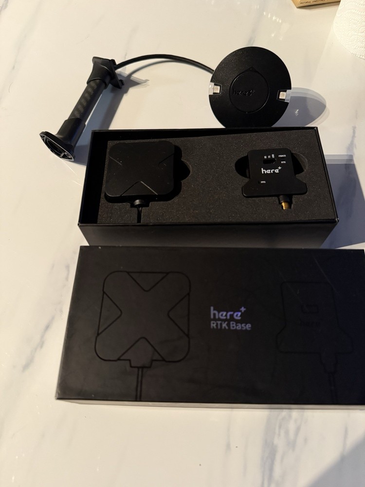 Hex Here3+ GNSS GPS combo with iStand New