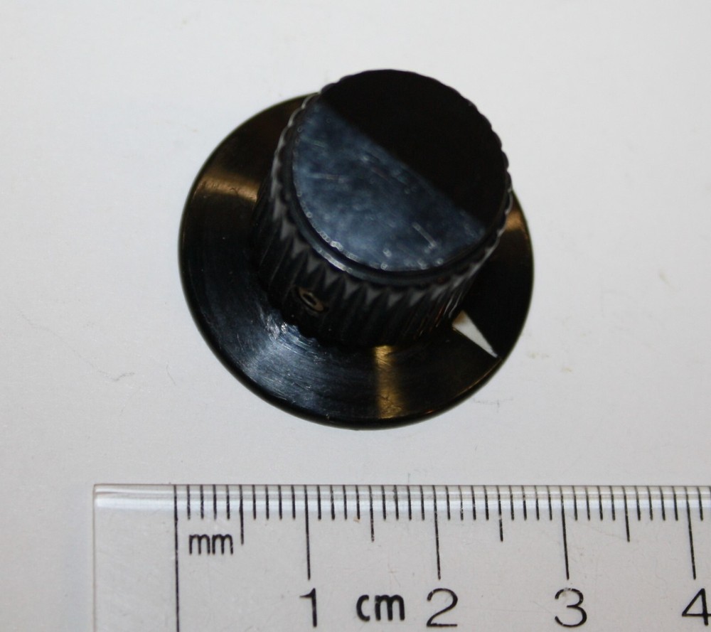 Skirted Instrument Knob with pointer for 1/4" Shaft