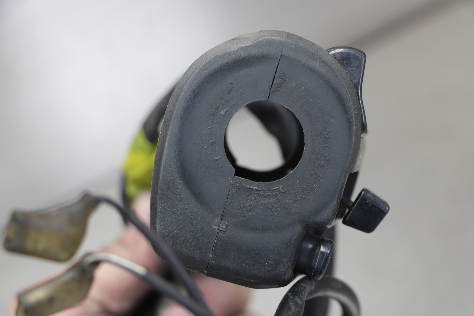 07-08 YAMAHA YZF R1 LEFT CLIP ON HANDLE HORN SIGNALS SWITCH SWITCHES