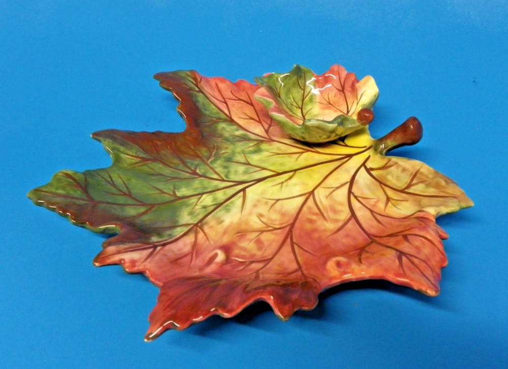 Maple Leaf Shape Ceramic Chip & Dip Server Dish Platter 10 x 9" Bright Colors EC