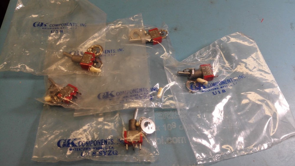 ( 5 PCS ) U18SYZQ , C & K CONPONENTS INC. TOGGLE SUB MINI SWITCH