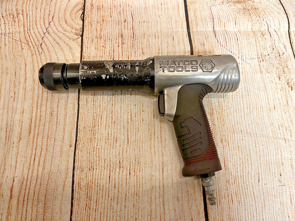 Matco Tools Long Barrel Pneumatic Air Hammer MT2816