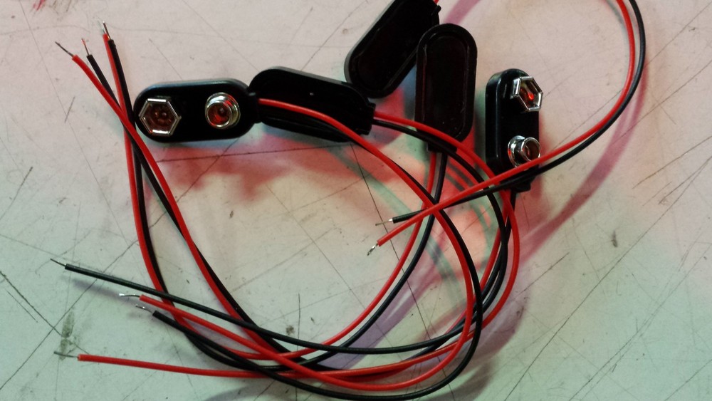 20x 9VOLT BATTERY CLAMPS WITH CABLE Universal Use 8917B