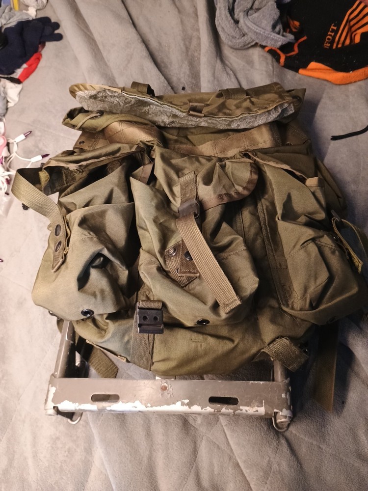 Field Pack Combat Nylon Large LC-1  MEDIUM and Frame