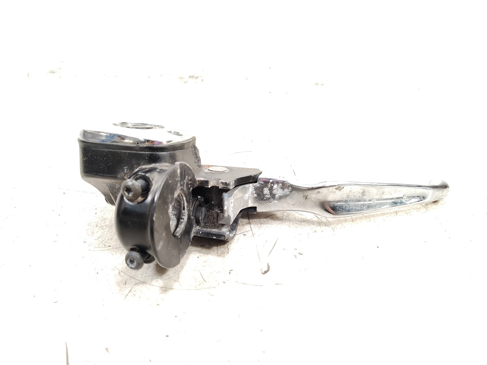 1999 Harley EVO FXDL Dyna Low Rider Front Brake Master Cylinder 11/16