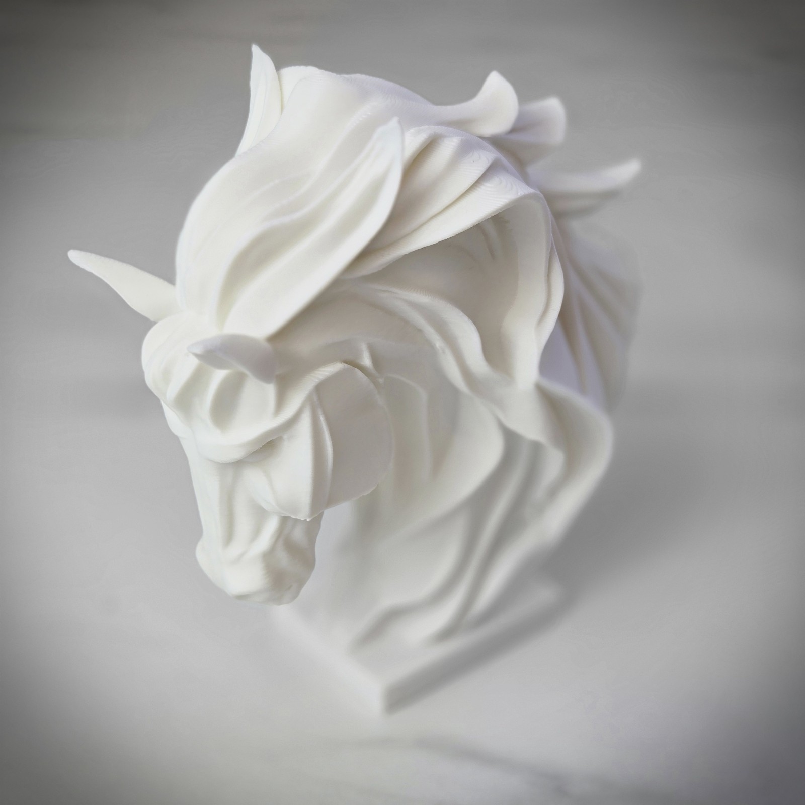 Horse Head Sculpture – Matte White 3D Printed Art Statue – Modern Home Decor...