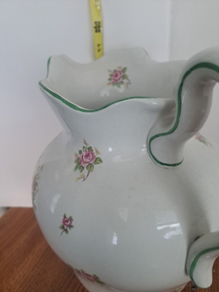 Porcelain Basin Piture. Rose Pattern. 11x9