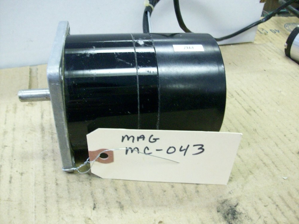 VEXTA UPH596-AM  STEPPING MOTOR