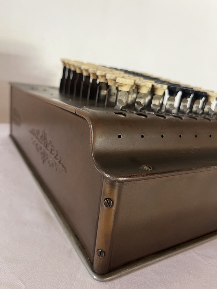 1920s Felt & Tarrant Comptometer Adding Machine - Great Working Condition