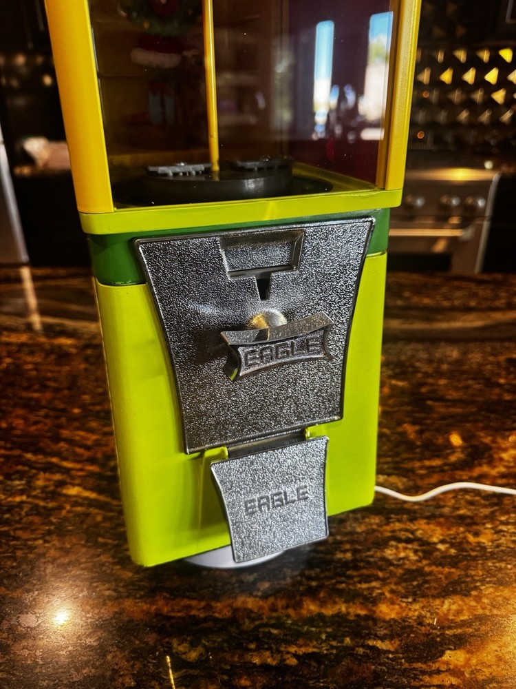 Grinch Gumball Candy Vending Machine