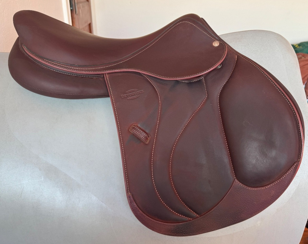 18" Devoucoux Biarritz O Saddle - 2023 - 2A - Full Buffalo - MINT!