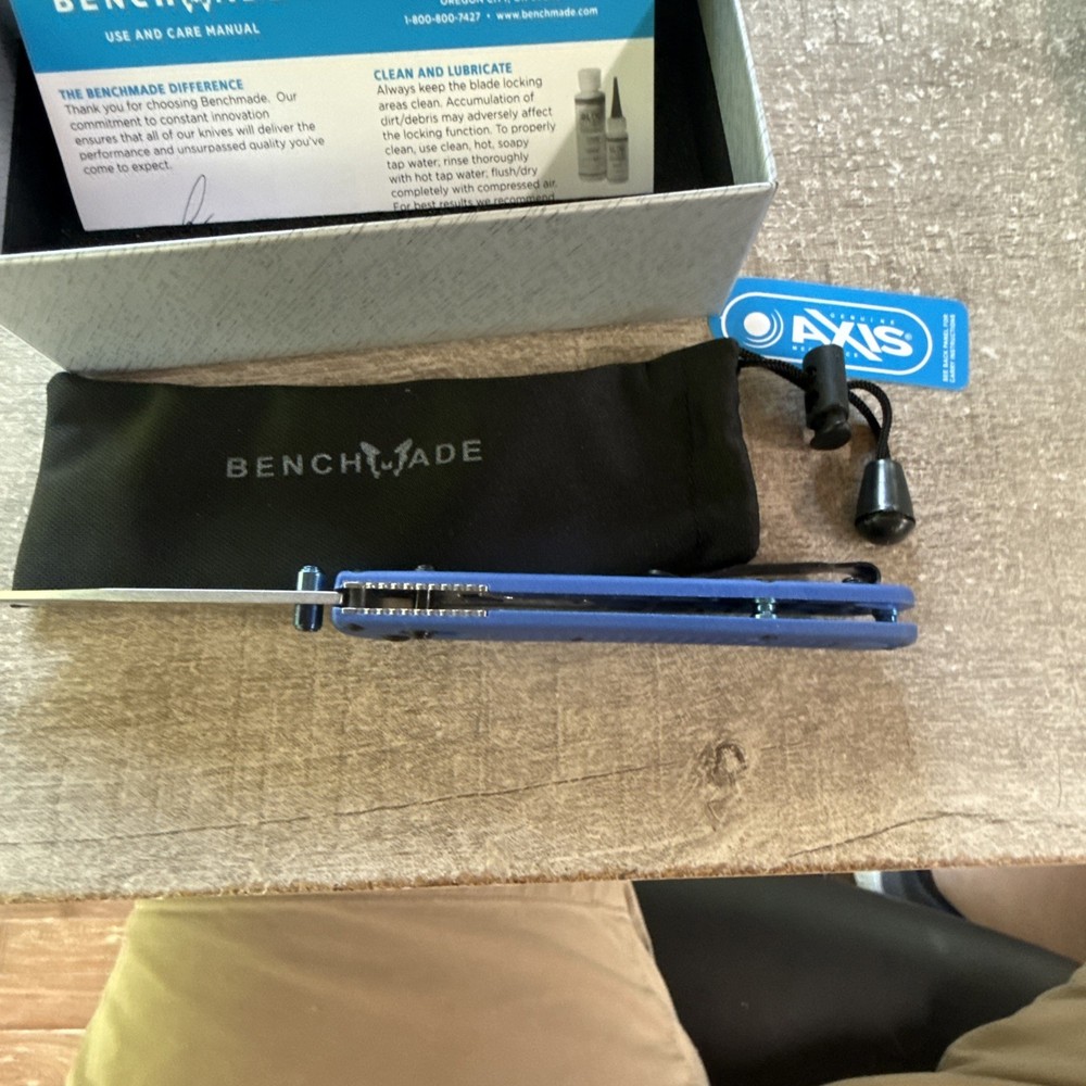 Bugout* 535 Blue S30V AXIS Lock EDC Stainless Blade Authniticity unverified
