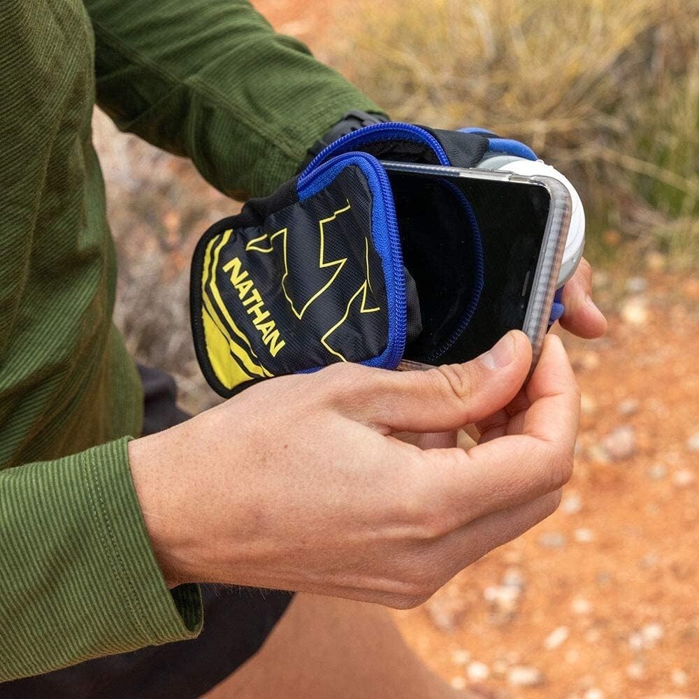 Adjustable Handheld Running Water Bottle with Safety Features & Insulation=