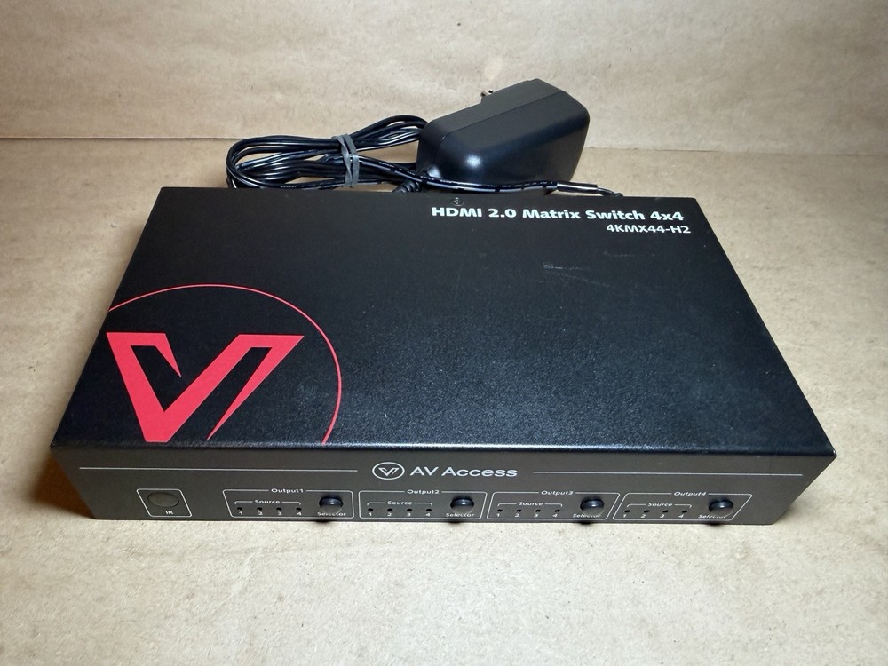 AV Access HDMI Matrix Splitter Switch 4KMX44-H2 w/ Remote