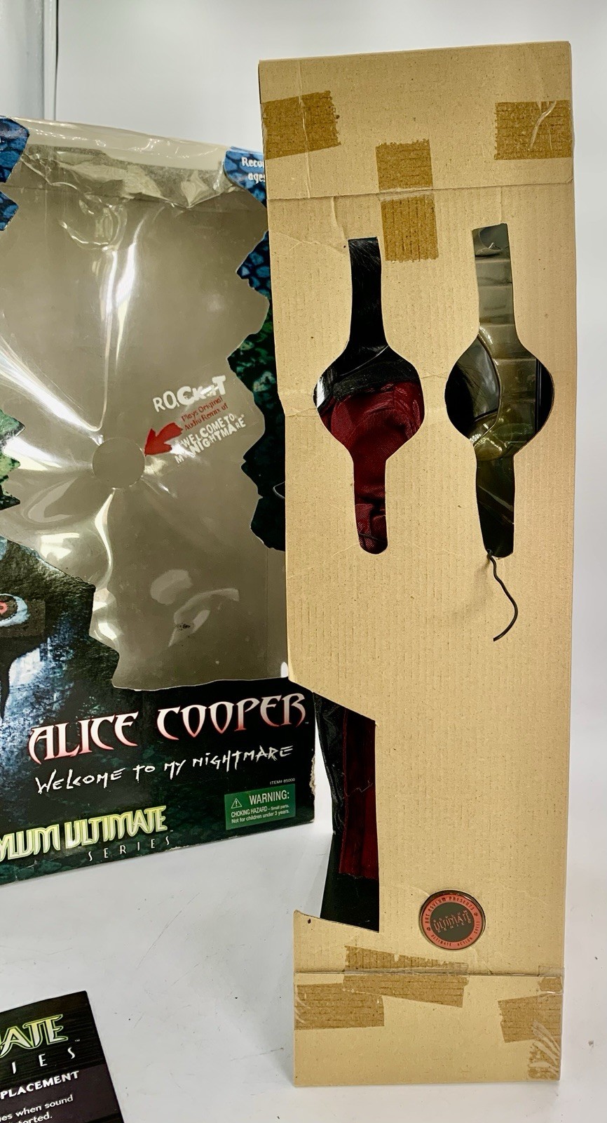 Alice Cooper Welcome To My Nightmare Art Asylum 18 Inch Singing Action Figure