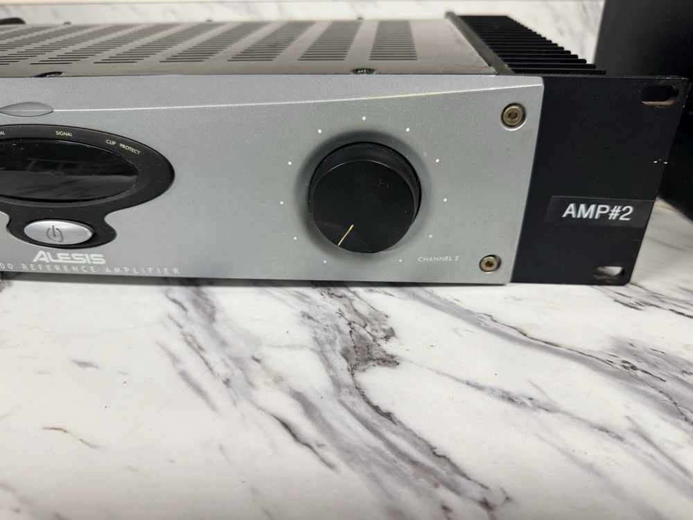 Alesis RS300 Reference Amplifier Rackmount Professional Power **FAST SHIPPING**