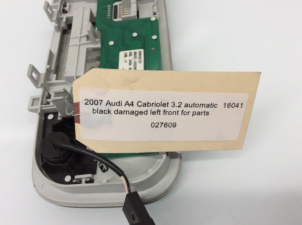 2007 Audi A4 Overhead Dome Map Light Console - 8J0947111B OEM