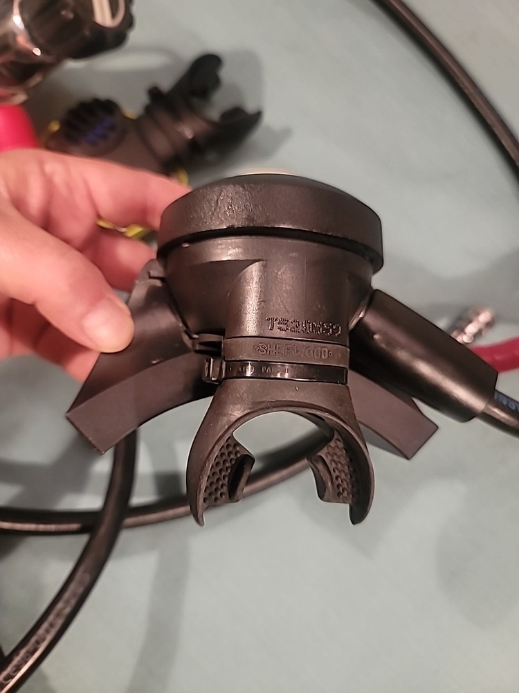 Sherwood Scuba Diving Regulator System Oasis 2