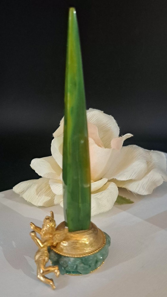 Vintage Green Bakelite Cherub Ring Holder