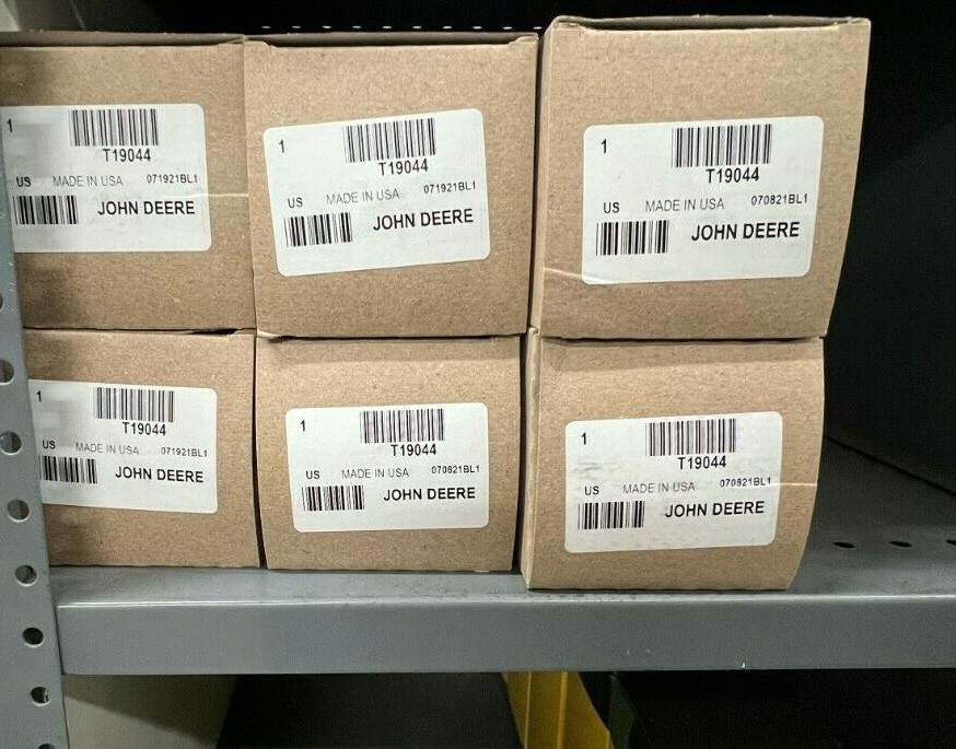 T19044 John Deere OEM Oil Filter