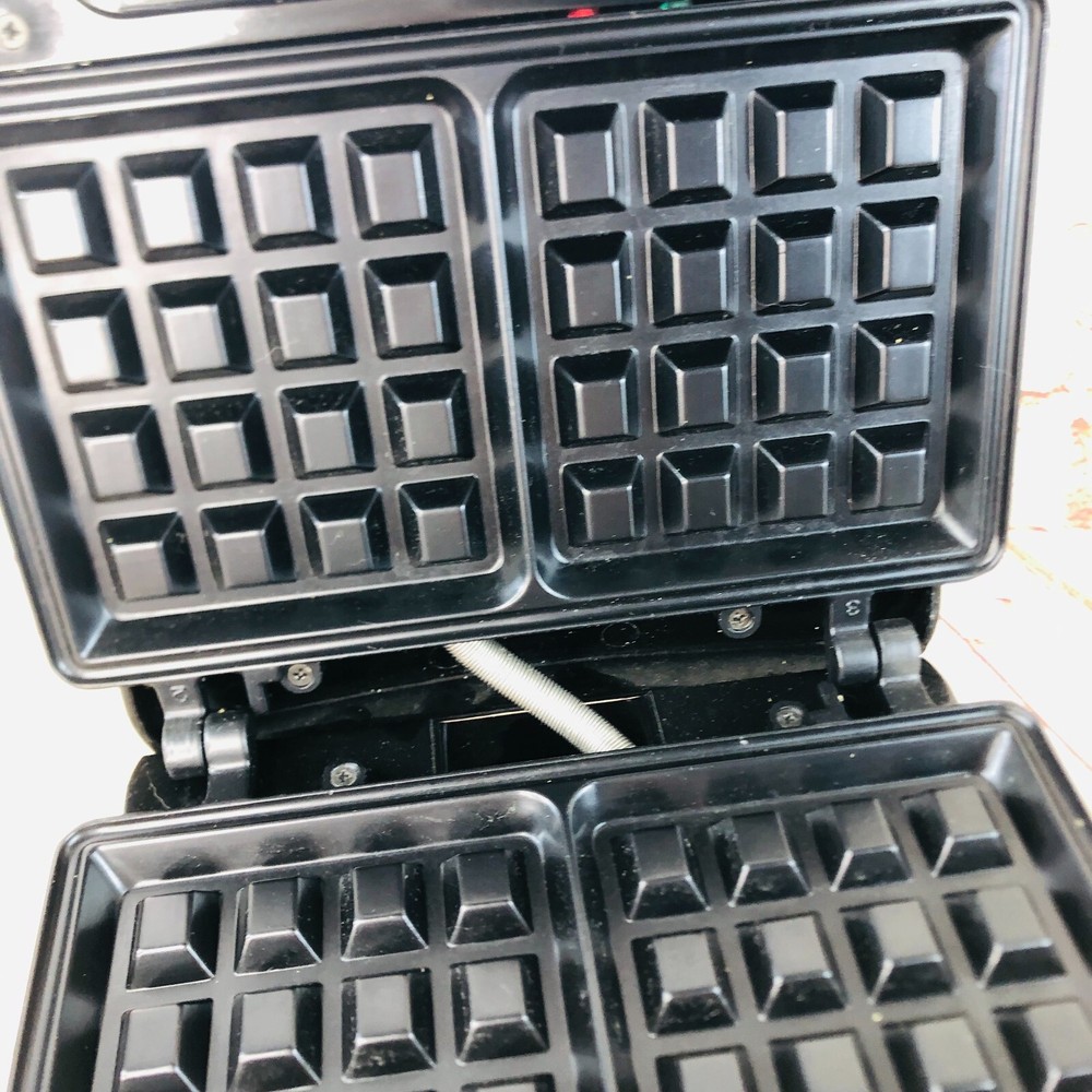 KRUPS 653 WAFFLE CHEF COMPACT 2 SLICE BELGIAN WAFFLE MAKER