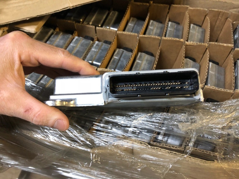 2011-2012 Chevy Malibu New OEM Module 22799589