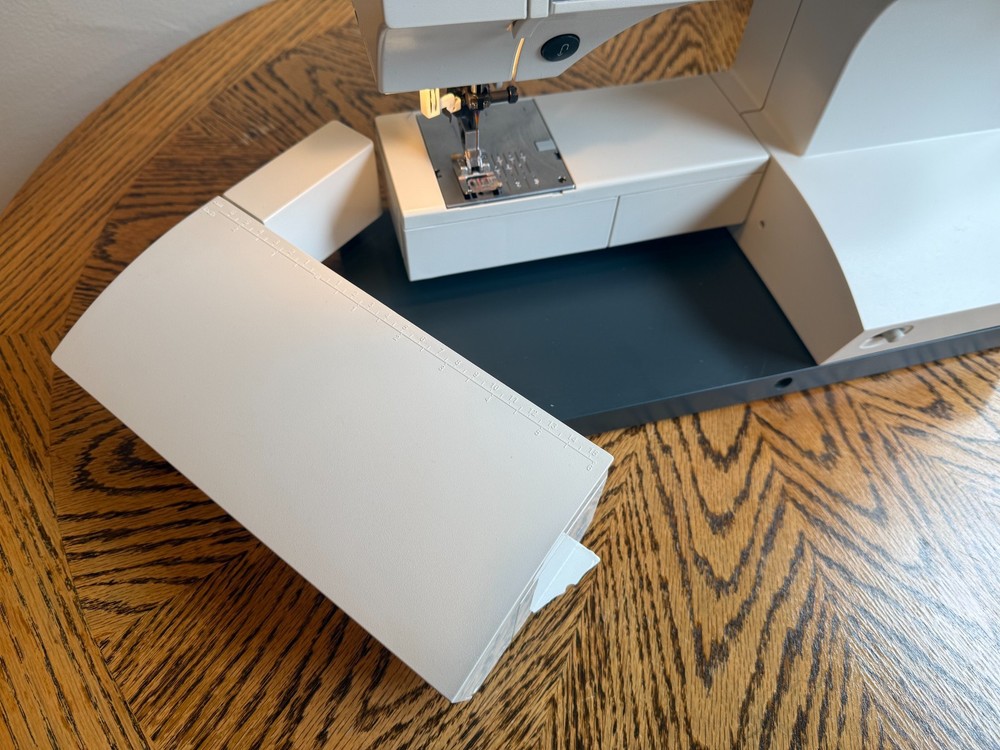 PFAFF Performance 2056 Sewing Machine