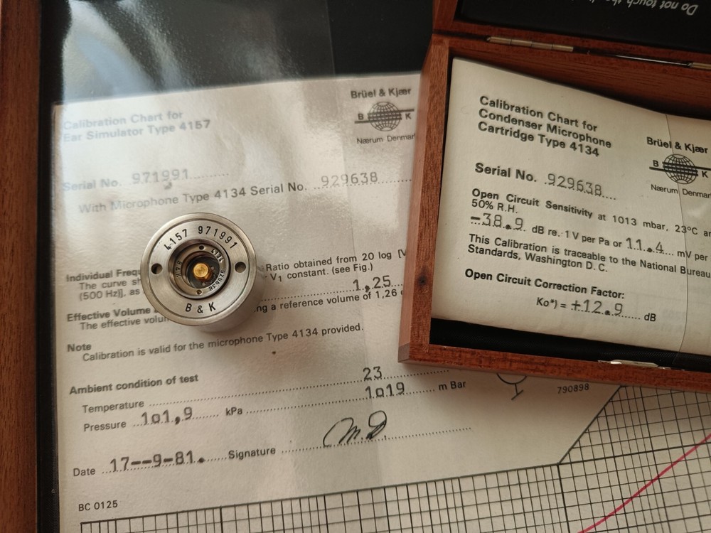BRUEL & KJAER 4157 EAR SIMULATOR FOR TELEPHONOMETRY