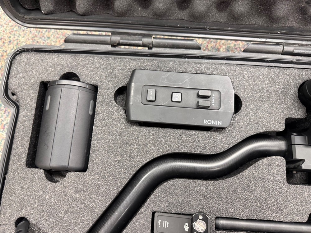 DJI Ronin 2 Pro - 3 axis gimbal stabilizer *GREAT CONDITION*