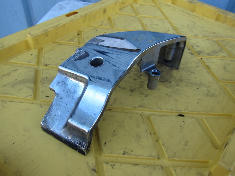 2005 Suzuki Boulevard C50 OEM ENGINE SPROCKET COVER