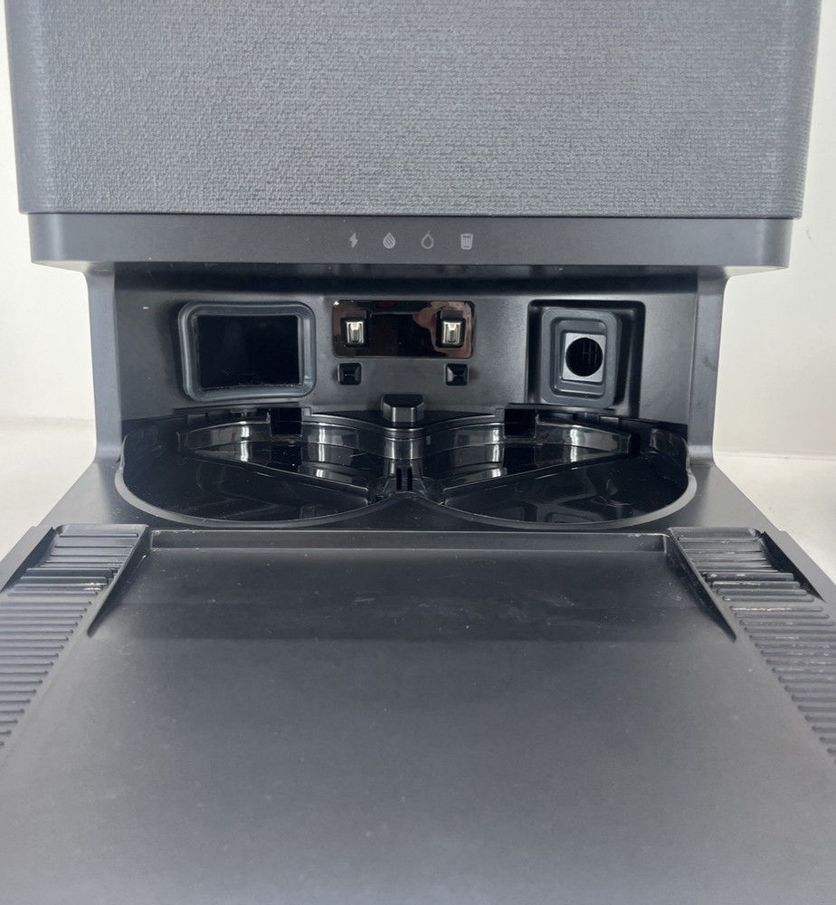 iRobot Roomba Plus 405 Combo robot + AutoWash Dock- Pre-Owned