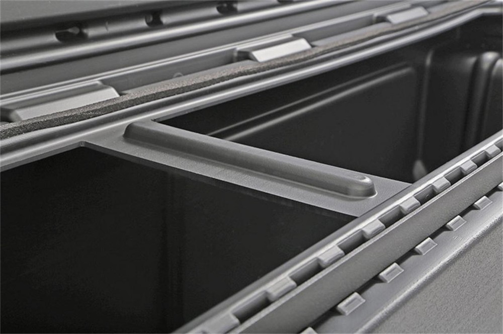 Dee Zee DZ6170P Specialty Series Poly Crossover Tool Box