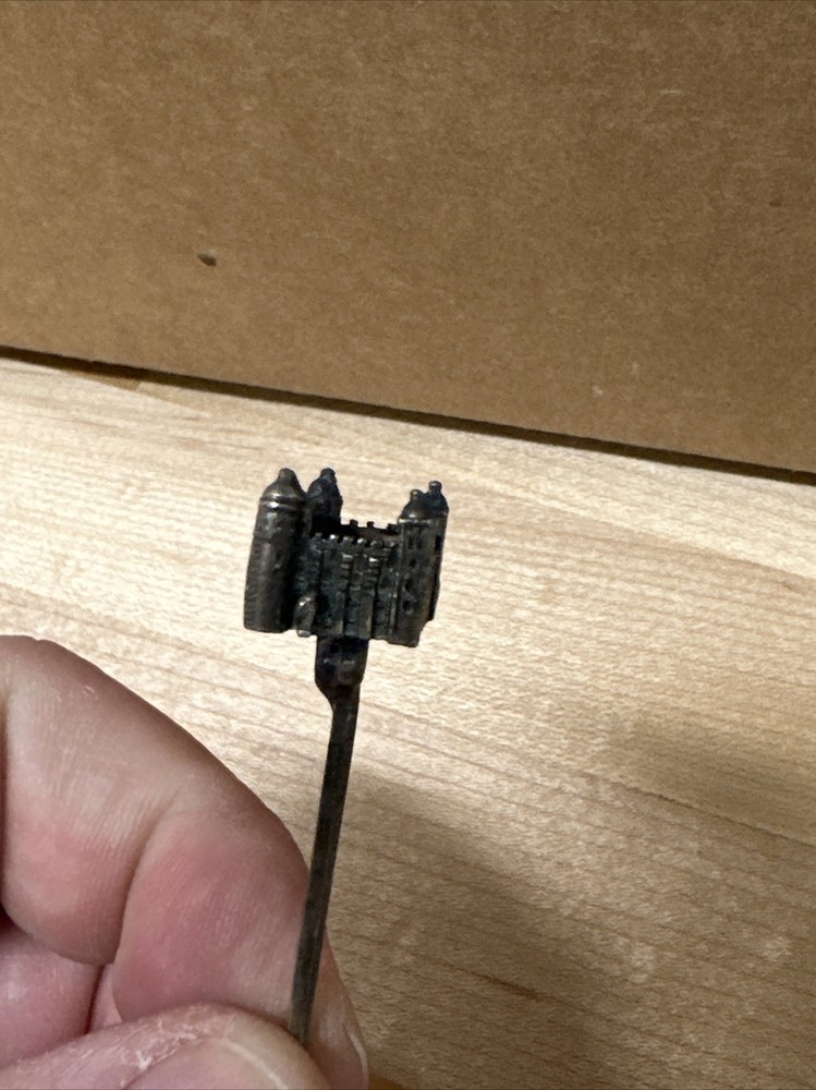 CASTLE TOPPER SOUVENIR SPOON 3D PLATED NICKEL SILVER VINTAGE RETRO COLLECTOR