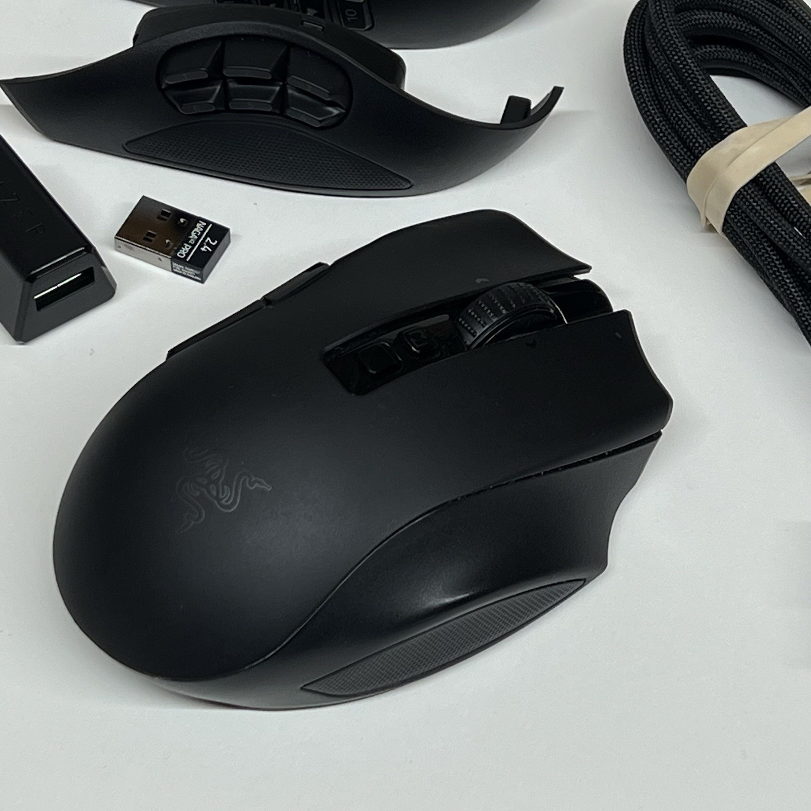 Razer Naga V2 Pro Wireless Gaming Mouse With Razer Chroma RGB RZ01-04400100