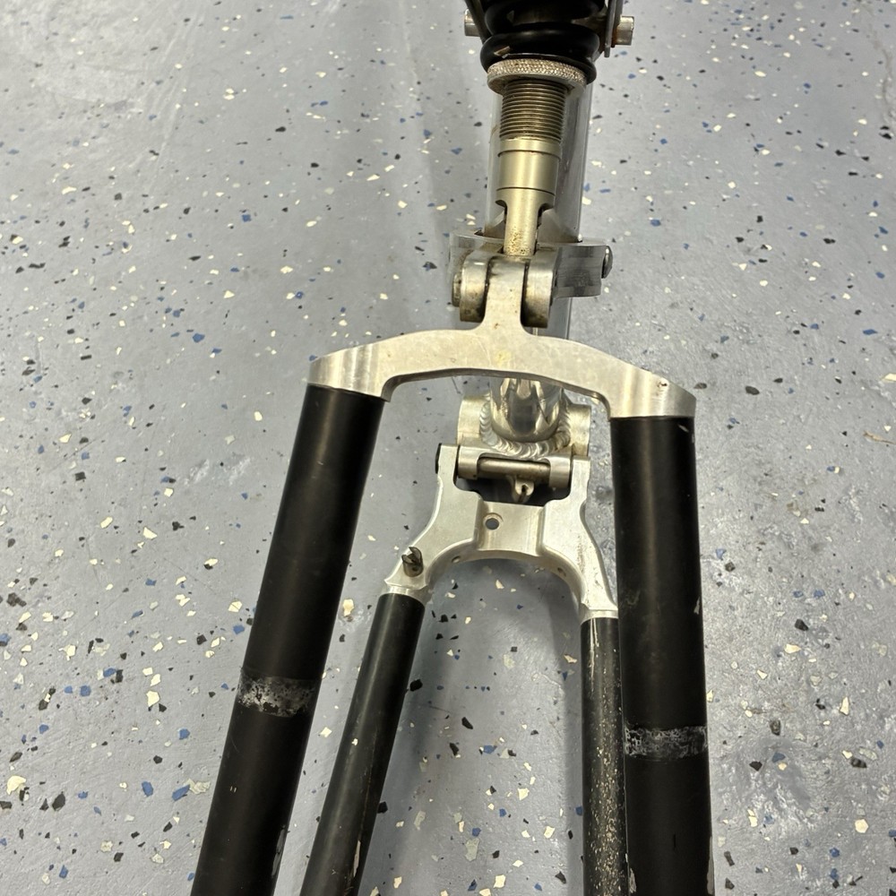 AMP Research B5 Full Suspension Large Frame