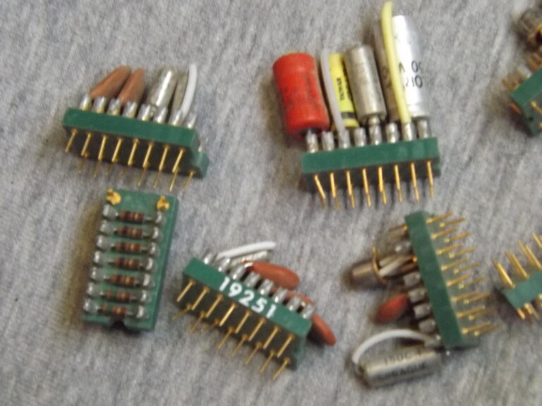 Cool Prototyping DIY IC adapters 16pin DIP