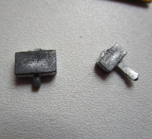 Model Hobbies Station Accessory Set, Vintage - Details Below