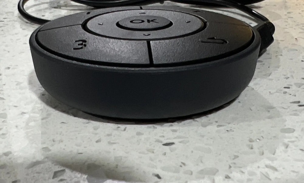 Circular Remote Control for Projector Black (see descript