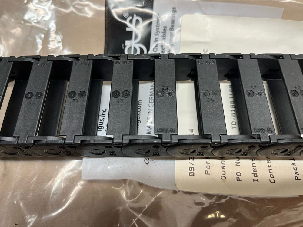 igus E2-1540038-1MC Chain System C310.40