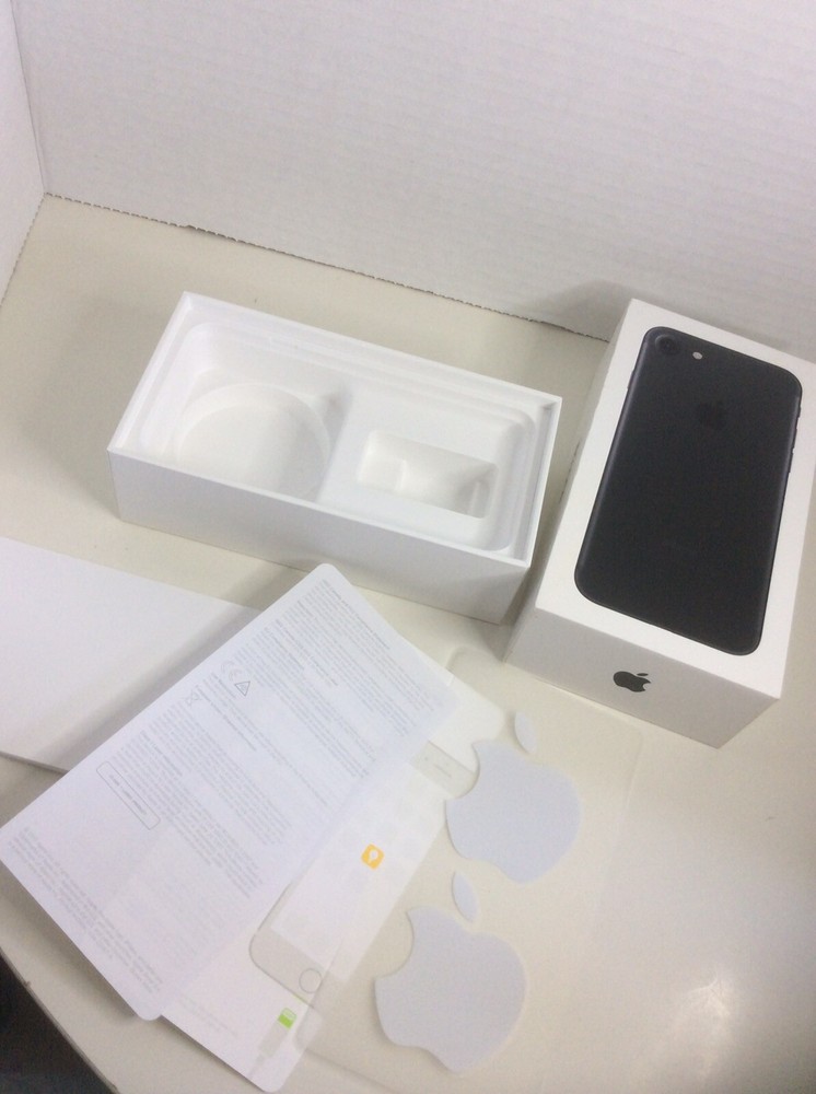 Iphone 7 32 GB Black Box Replacement Box Only