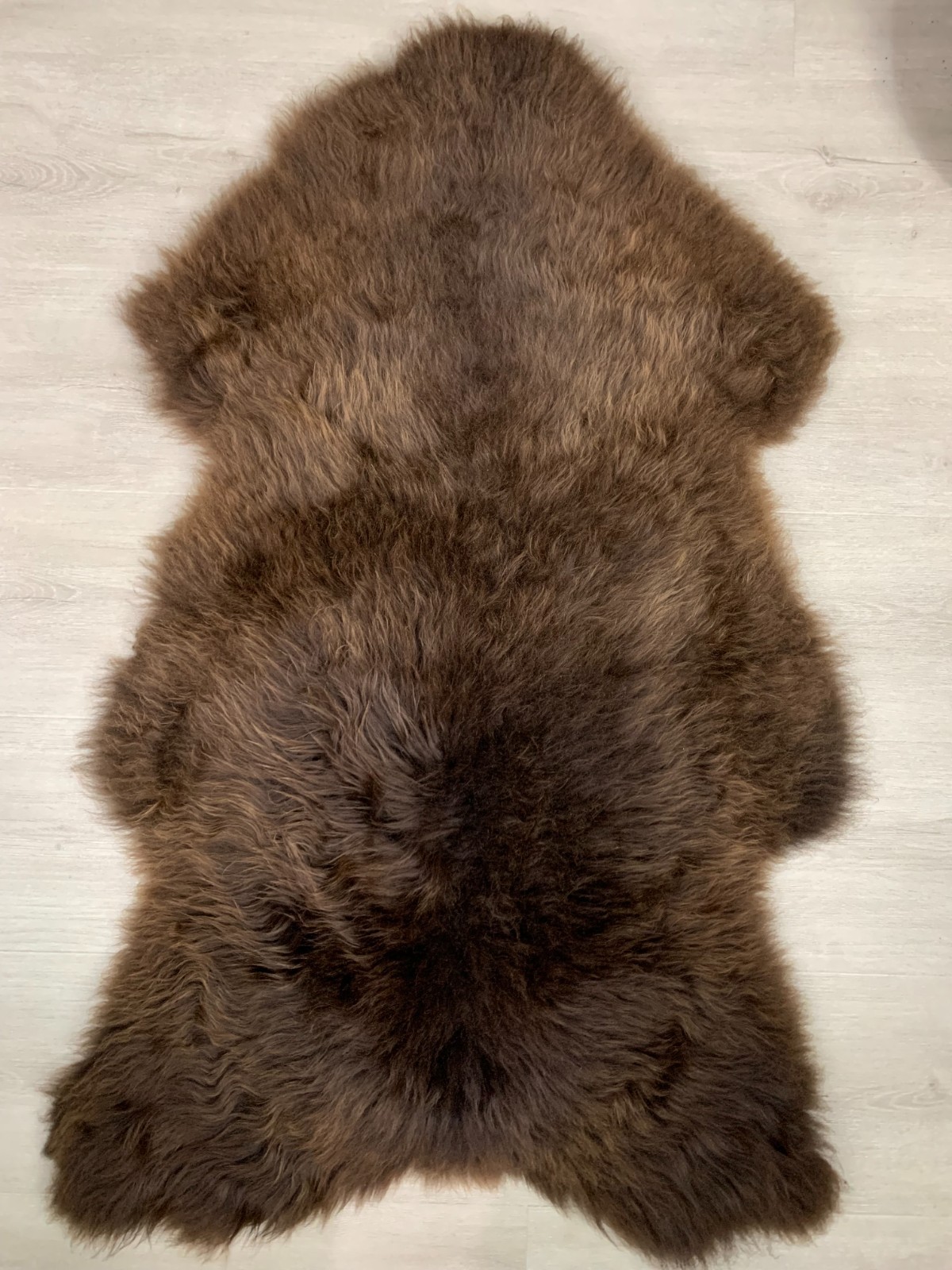 Beautiful Natural Brown Sheepskin Pelt Genuine Soft Pet Bed Throw Rug Deco