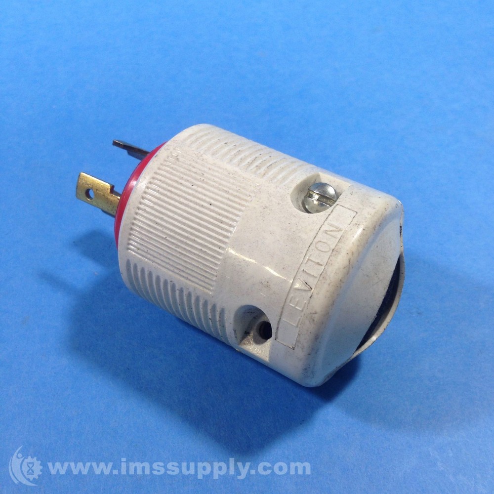 Leviton 20A Grounding Adapter USIP