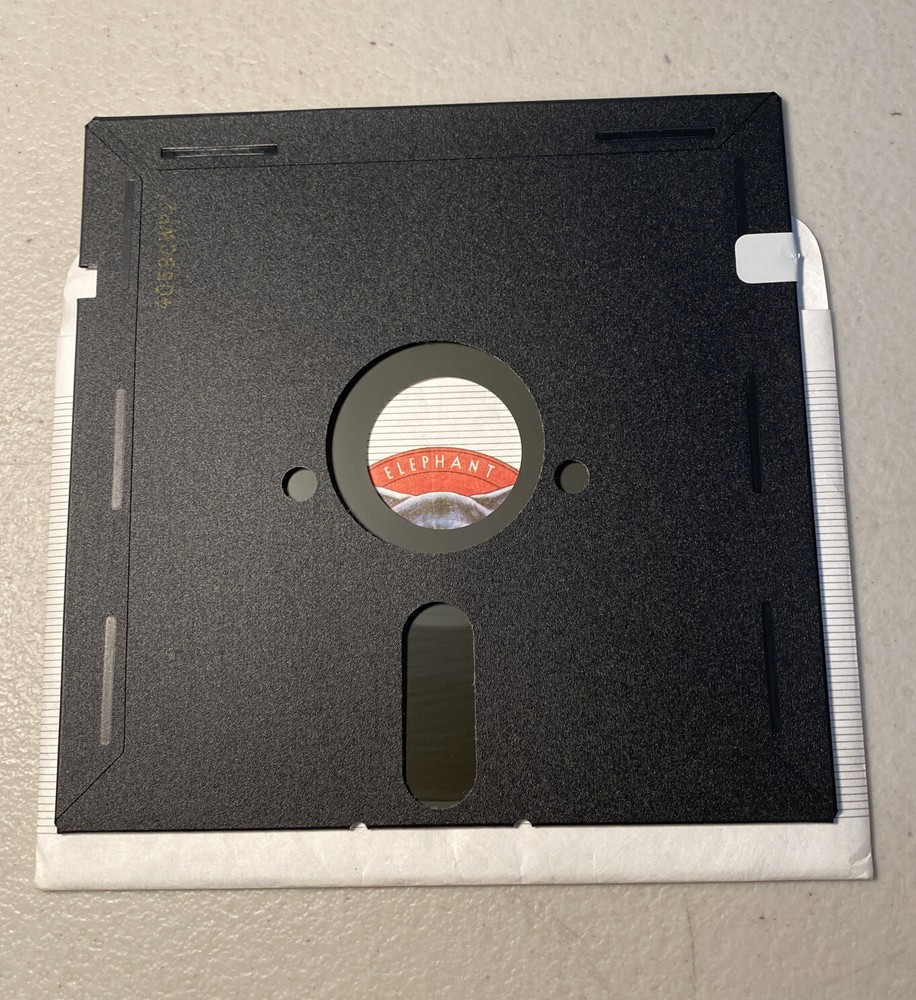 Vintage Apple II DOS 3.3 VISIFILE Database Program 5.25” Floppy Disk