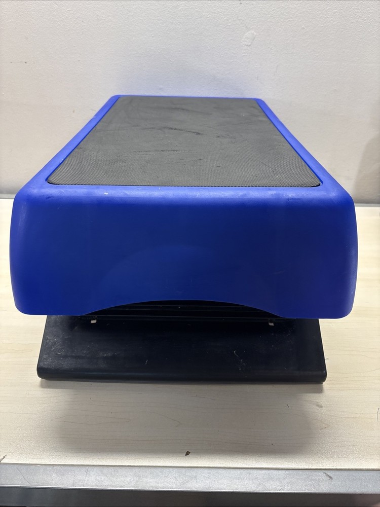 Reebok Professional Aerobic Step (R5STEP05) 5 Level Blue Stepper Riser Exercise
