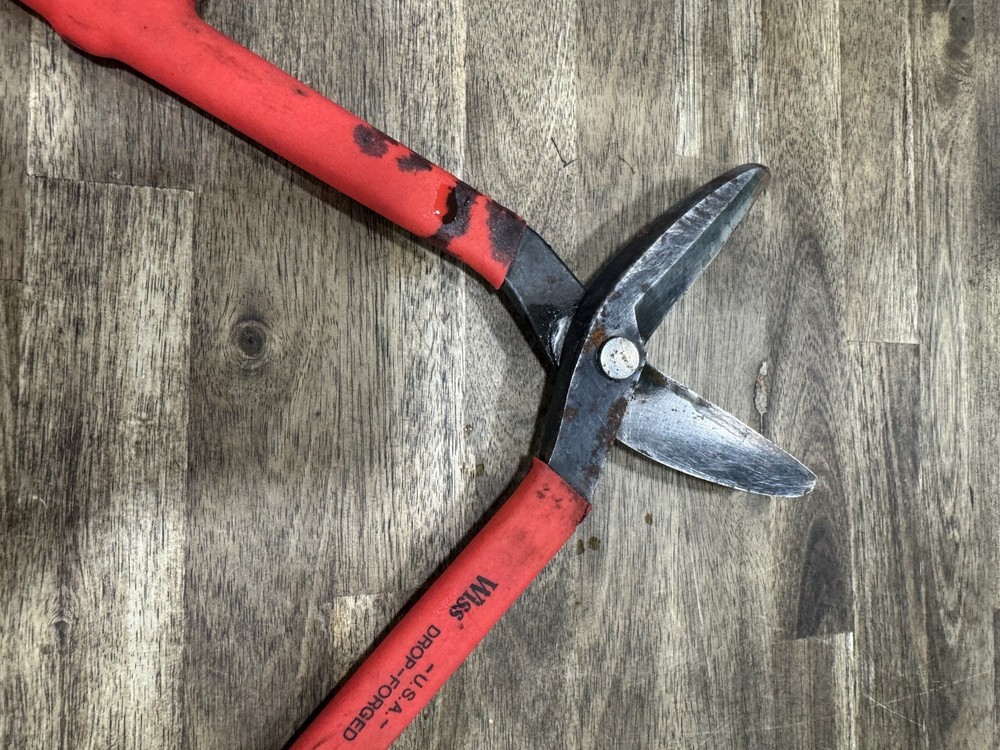 2 Wiss Tin Snips