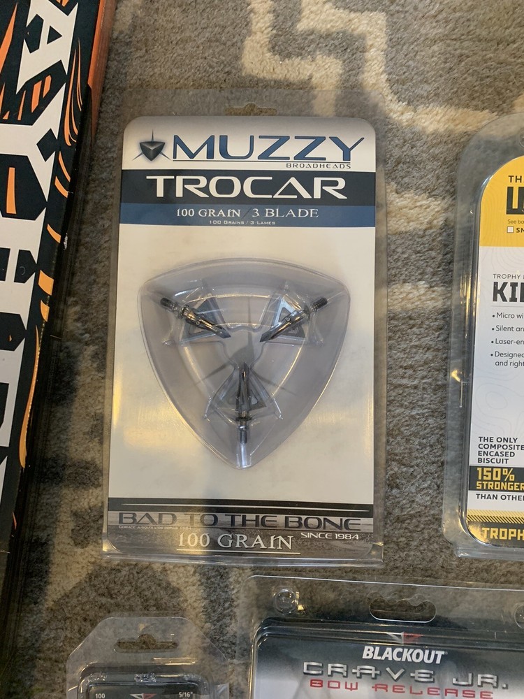 Compound bow accessories And Arrows