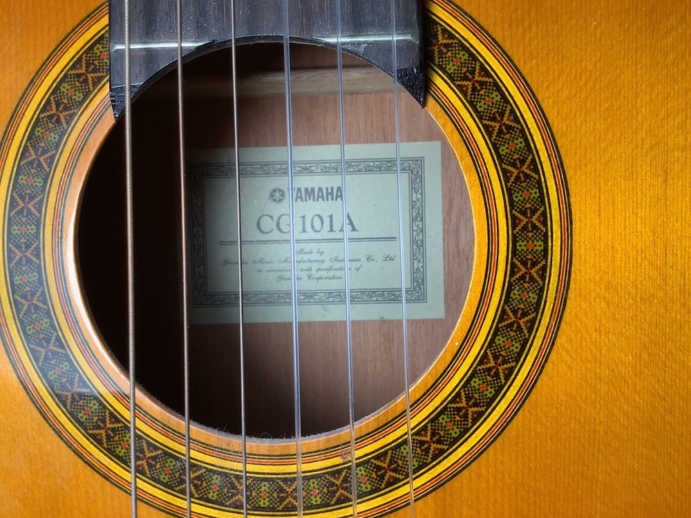 Yamaha CG-101 A Classical Guitar ( No Case)